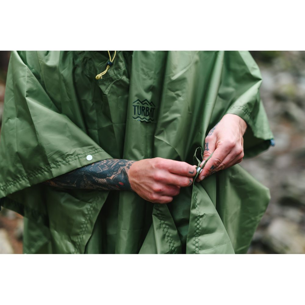 Turbat Molfar poncho